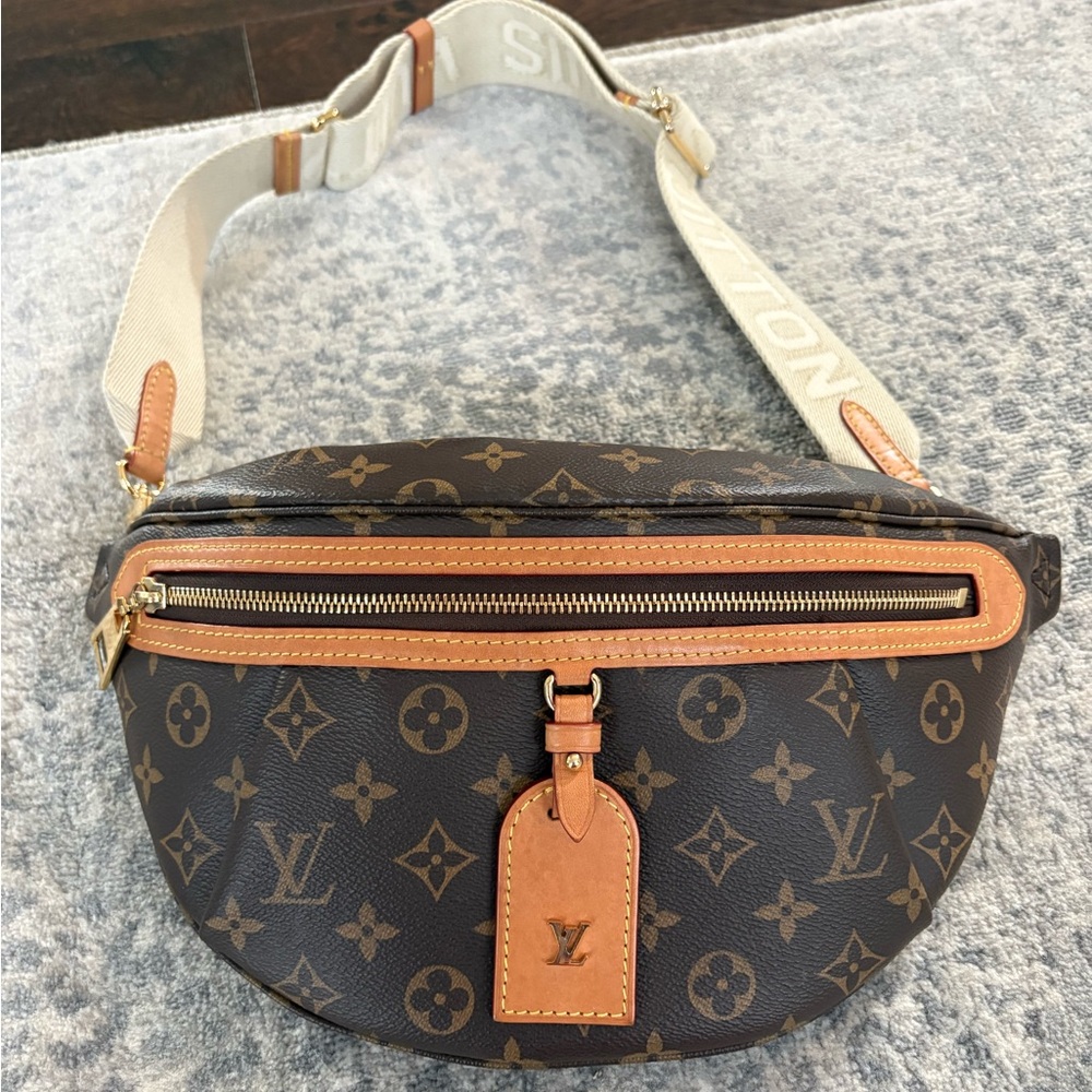 Louis Vuitton Monogram Canvas High Rise Bumbag in Brown with Tan Trim